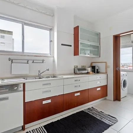 Spacious 3 Bedroom In Apartmán *
