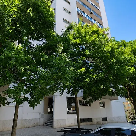 Spacious 3 Bedroom In * Lisbona